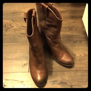 Lucky brand brown leather boots. EUC.